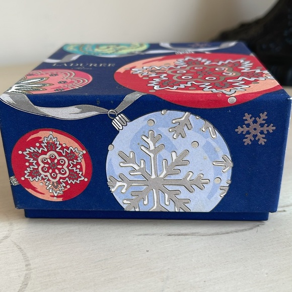 LADURÉE HOLIDAY BOX - Picture 4 of 10